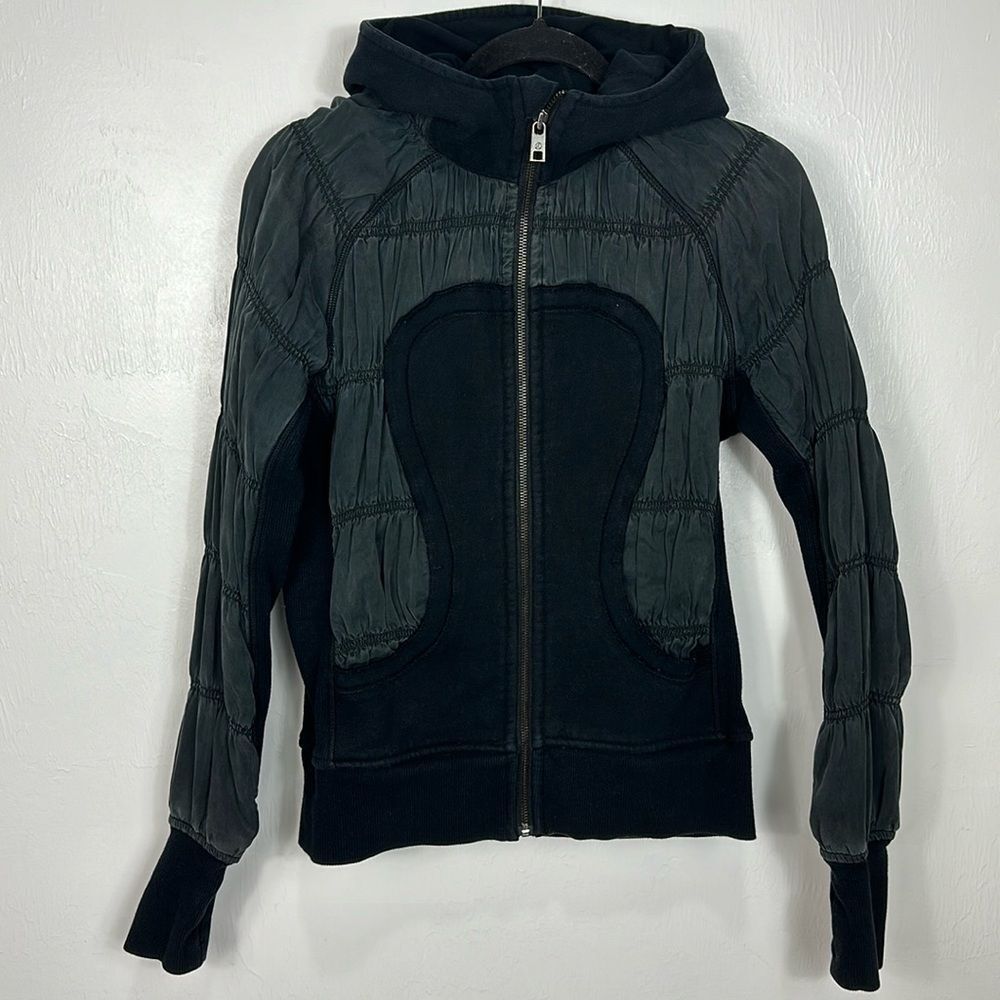 Lululemon Athletica Limited Edition Slim Fit Scuba Hoodie Size 6